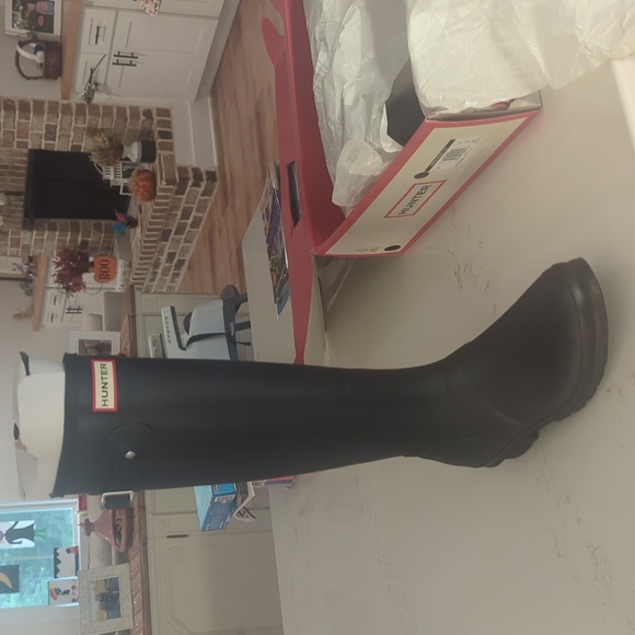 Hunter Boot - Picture 2 of 5